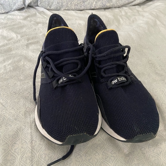 New Balance Fresh Foam ROAV womens 6 (EU 36.5) - Picture 2 of 5